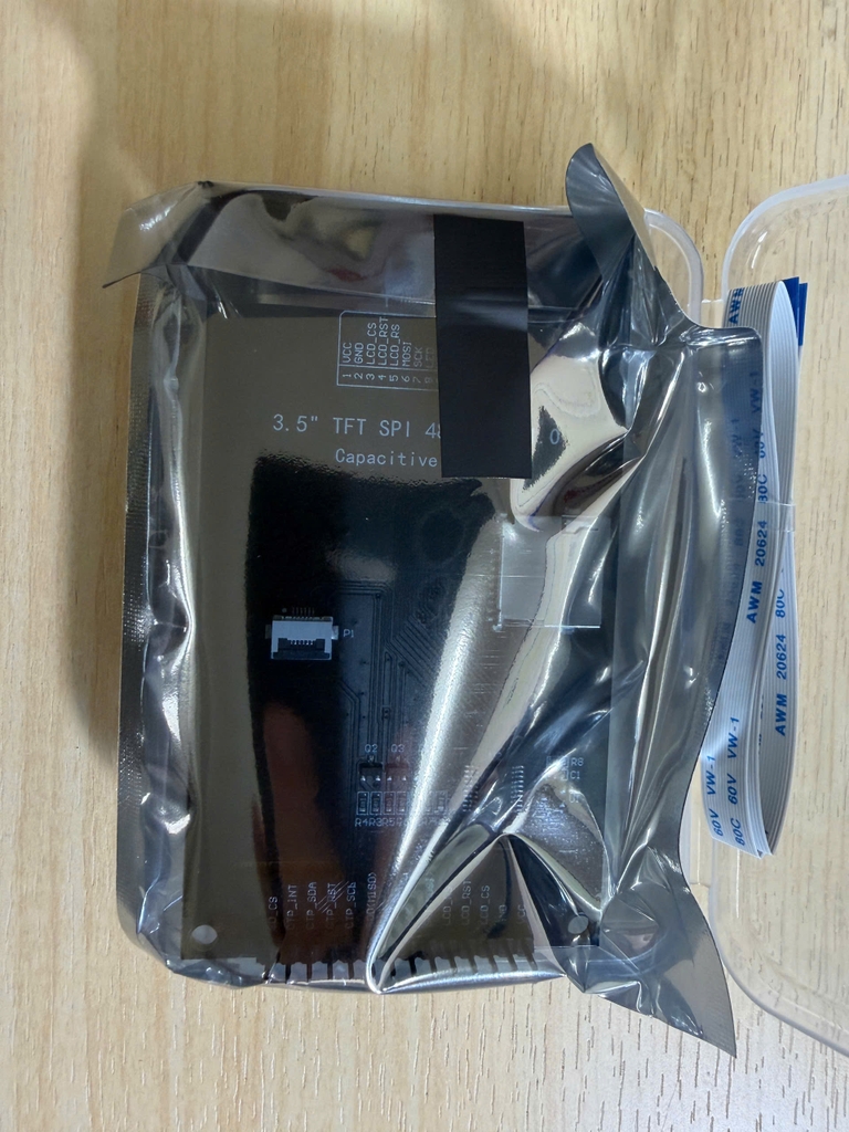 Mô-đun hiển thị màn hình cảm ứng điện dung TFT LCD cổng nối tiếp SPI 3,5 inch phiên bản IPS 320*480 màu đen