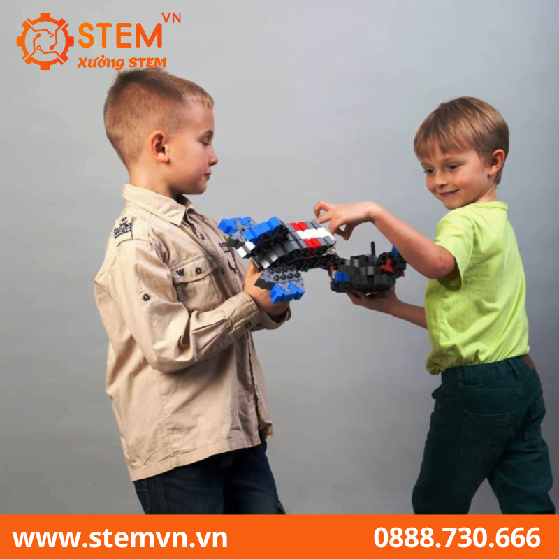 Đồ chơi lắp ráp chủ đề tàu vũ trụ 334 pcs MORPHUN MP26700