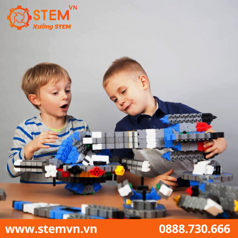 Đồ chơi lắp ráp chủ đề tàu vũ trụ 334 pcs MORPHUN MP26700