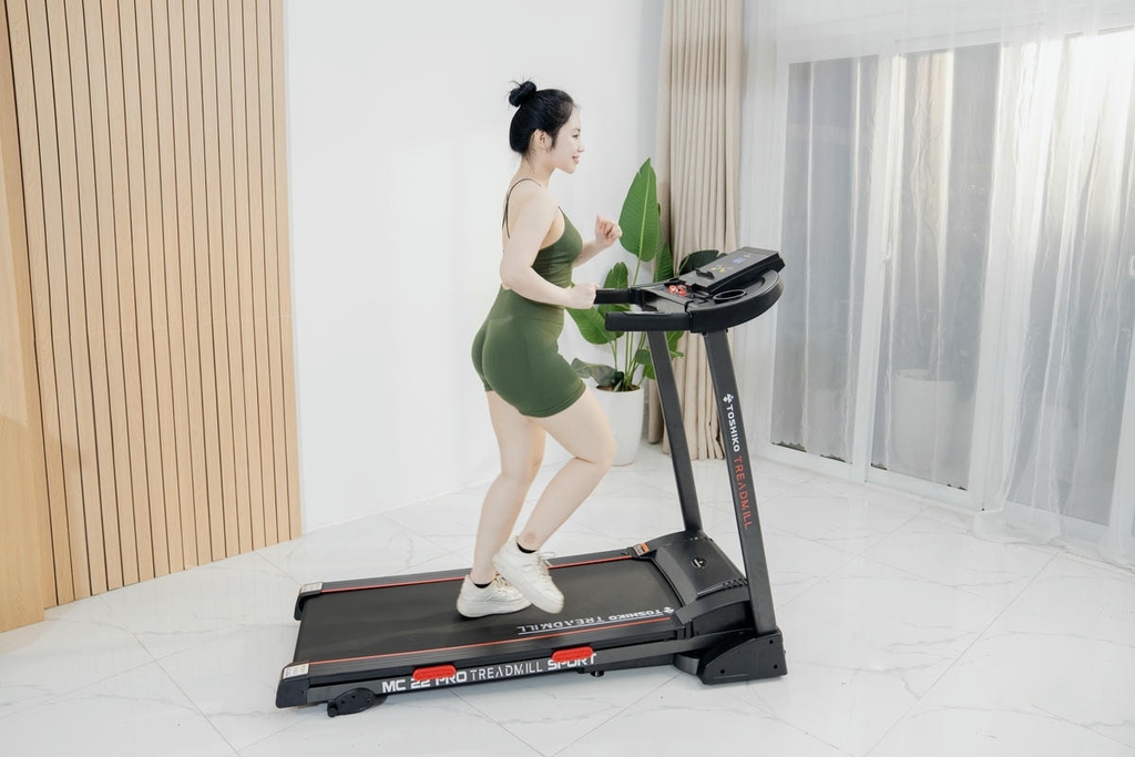 Máy chạy bộ đơn năng Toshiko MC22 Pro