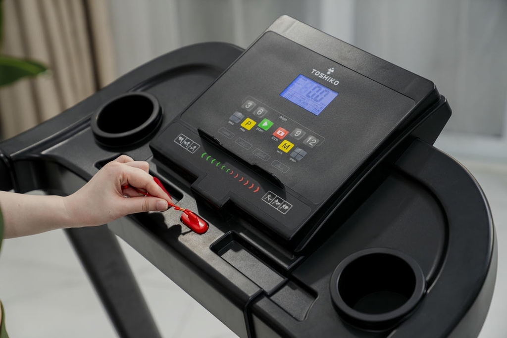 Máy chạy bộ đơn năng Toshiko MC22 Pro