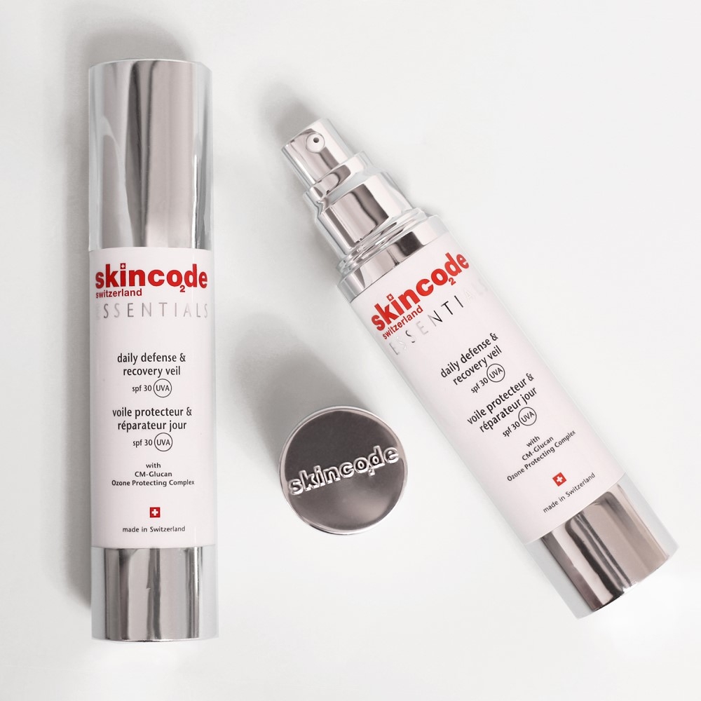 Kem Chống Nắng Phục Hồi Da Skincode Essentials Daily Defense Recovery Veil SPF 30