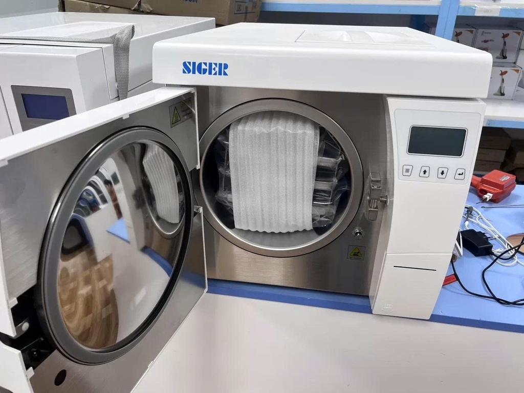 Nồi hấp sấy tiệt trùng Siger 23L class B (gồm VAT 5%)