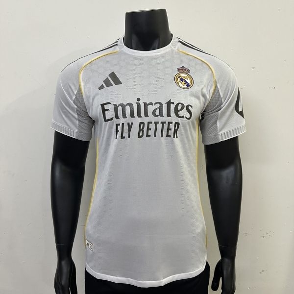 Real Madrid 25/26 - Player Trắng