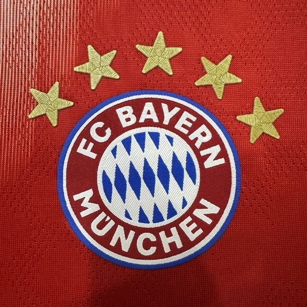 Bayern Munich 25/26 - Player Đỏ