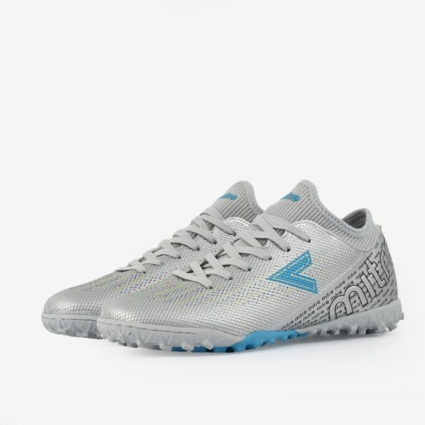 Giày bóng đá Mitre  011010