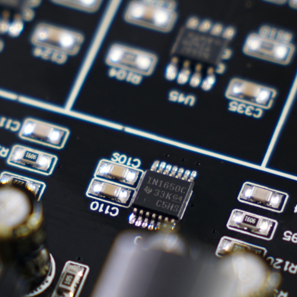 Vang số Dbacoustic PRO2 MAX | Giá rẻ nhất, Bảo hành 24 tháng | Vietsys Technology