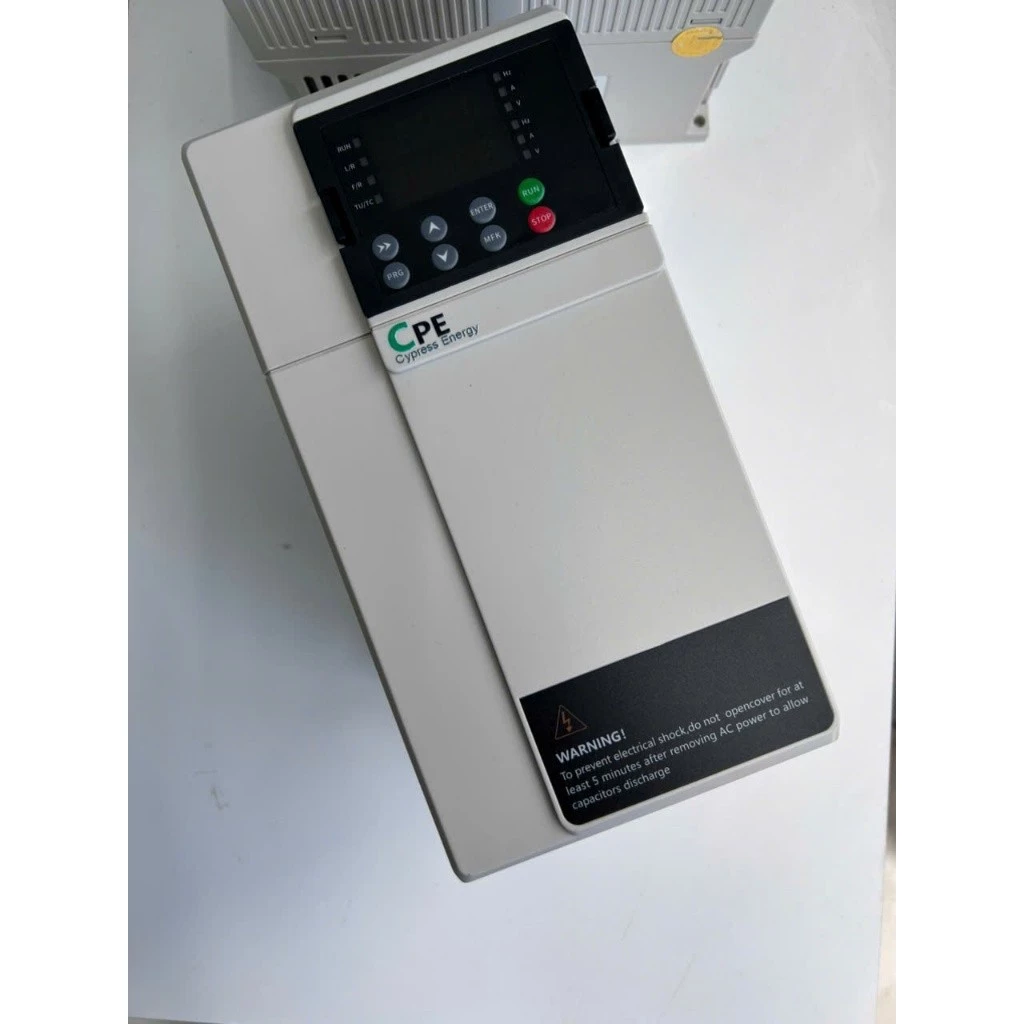 Biến tần bơm năng lượng mặt trời 3 pha - CPE 11kW