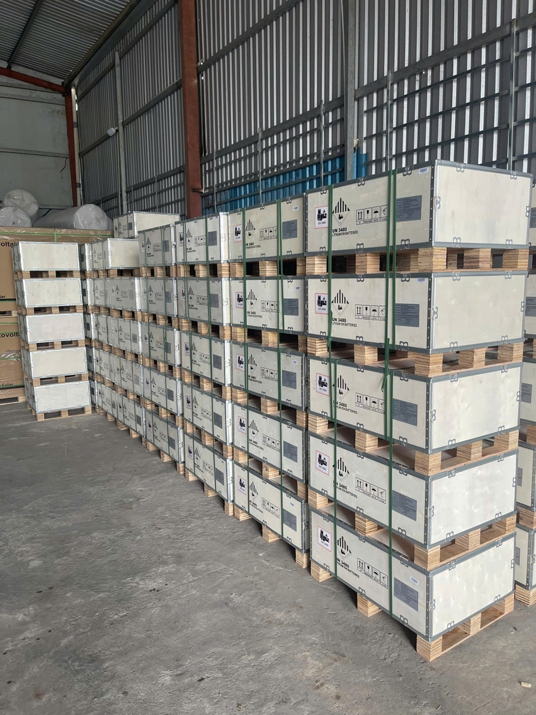 Pin lưu trữ XinPZ 51.2V-17920Wh 125kg chính hãng