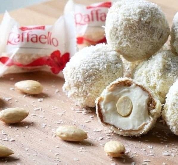 Bánh sữa dừa Raffaello 300g