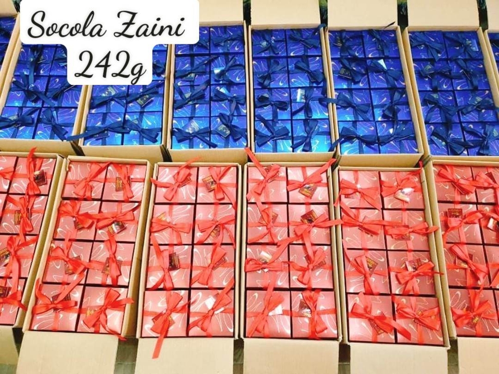 Socola Zaini Blue Moon 242g ( Hạt Phỉ)