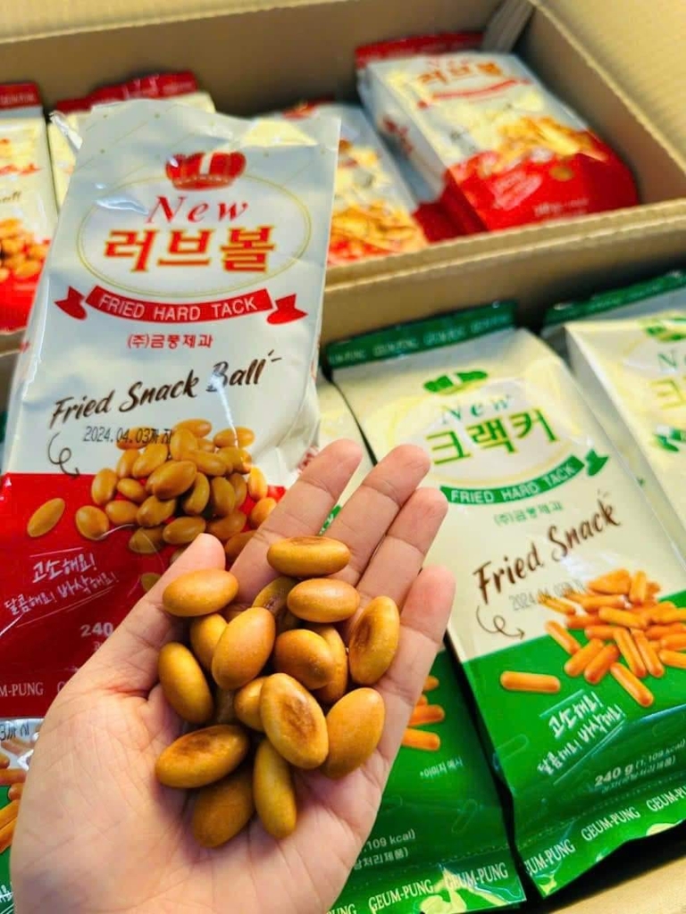Bánh quy lúa mạch New Cracker Geum Pung Hàn Quốc 240g ( viên Love Ball )phù hợp  ĂN KIÊNG & TIỂU ĐƯỜNG