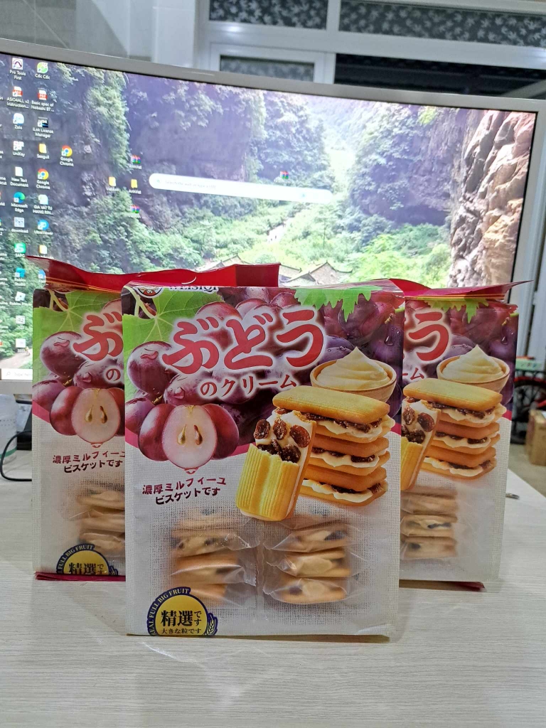 Bánh Cookies Weisqn nhân mứt 258g ( nho)