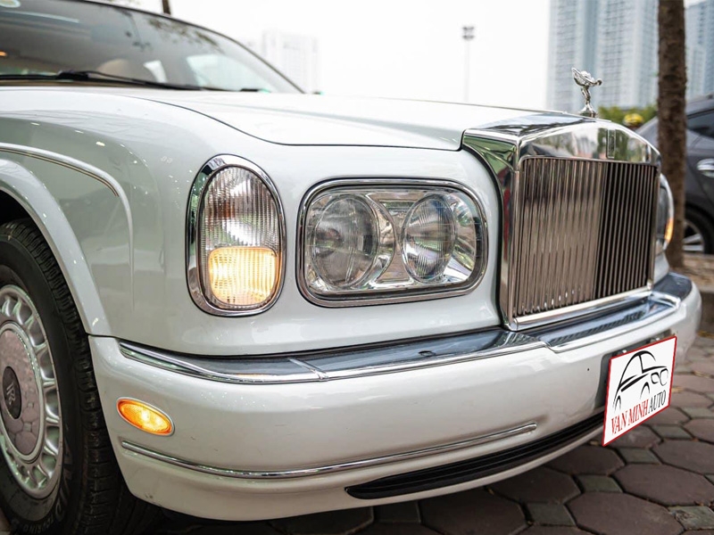 Xe siêu sang RollsRoyce Silver Seraph được rao bán gần 7 tỷ đồng  Tạp chí  Giao thông vận tải