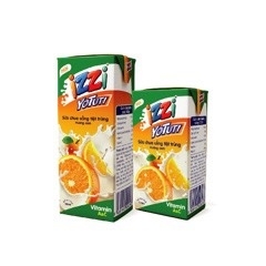 Sữa chua uống Izzi Yotuti hương cam (vỉ 4 hộp/180Ml)