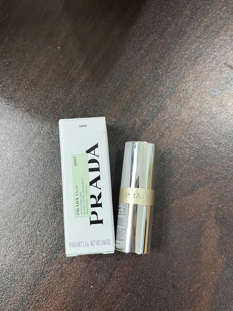 Son Dưỡng Prada Blushing Care Lip Balm - Màu U001 Astral Pink - Fullbox