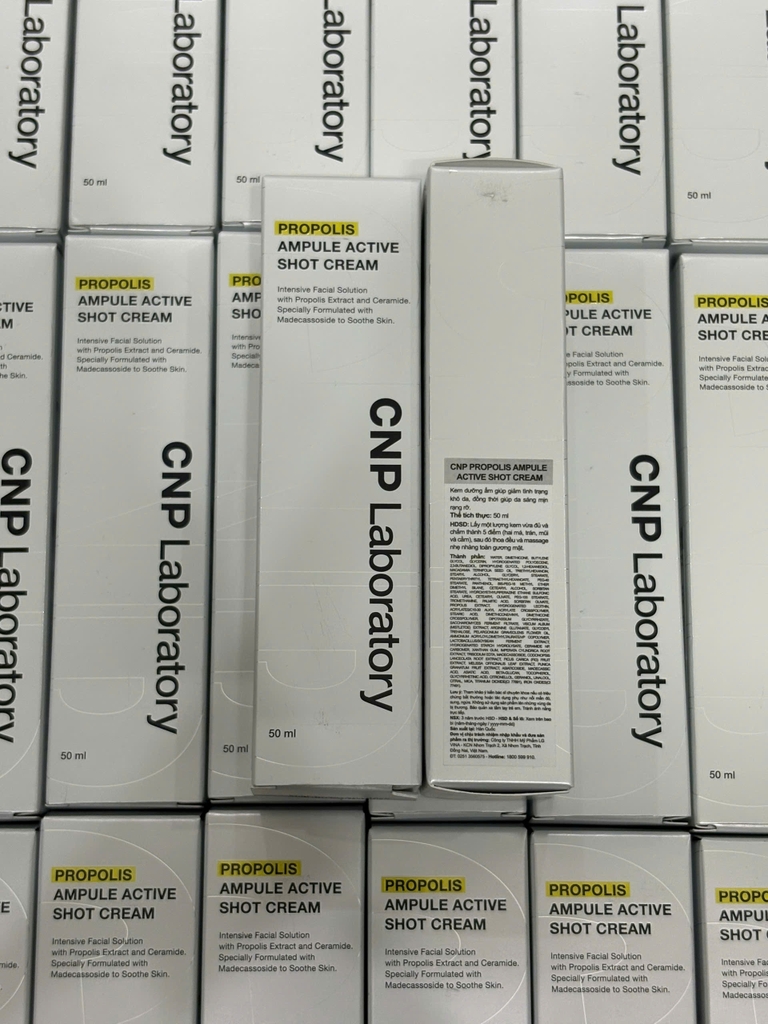 Kem Dưỡng Phục Hồi Dưỡng Ẩm Sâu CNP Laboratory Propolis Ampule Active Shot Cream - Hàng Công Ty