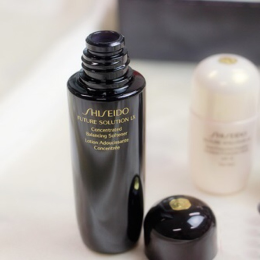 Nước hoa hồng Shiseido Future Solution LX dòng cao cấp chống lão hóa - Fullbox 75ml CTY