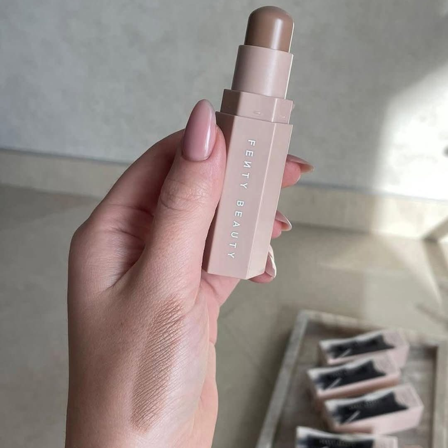 Tạo Khối Fenty Beauty Match Stix Matte Contour Fullsize 7.1g - Màu 01 Amber - Fullbox Hàng US