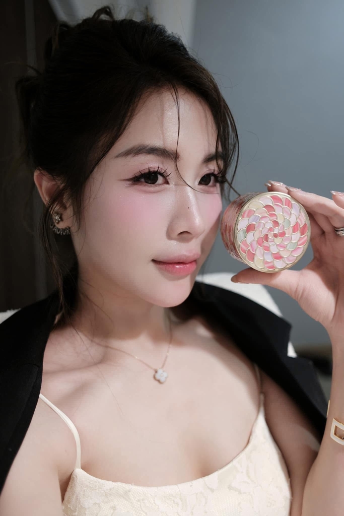 Phấn Phủ Guerlain Setting & Finishing Pearls Of Powder - Tone 2 Cool/Rosé - 20g Fullbox Hàng Duty