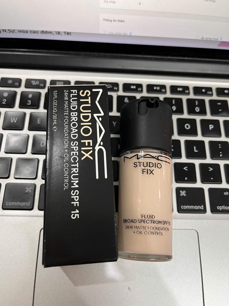 Kem nền MAC Fluid broad spectrum SPF15 30ml Fullbox
