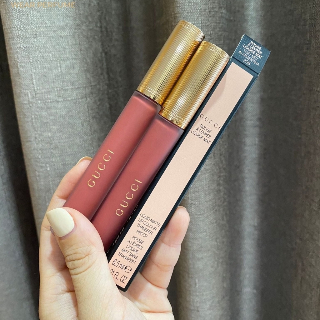 Son Kem Gucci Rouge Liquid Matte Lip Colour Màu 208 They Met In Argentina (Cam hồng đất) - 6.5ml Fullbox