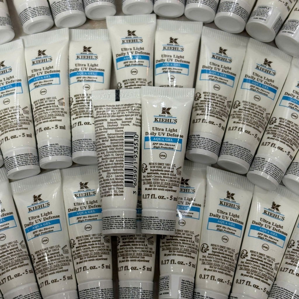 Kem Chống Nắng Dạng Gel Thấm Nhanh Kiềm Dầu Kiehl's Ultra Light Daily UV Defense Aqua Gel SPF 50 PA++++ 5ml - Hàng Công Ty