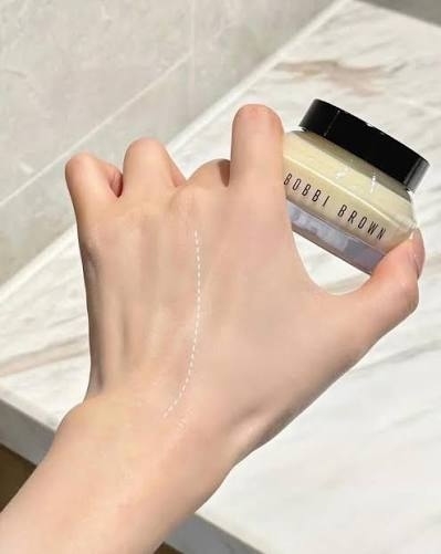 Kem Lót Dưỡng Ẩm Bobbi Brown Vitamin Enriched Face Base