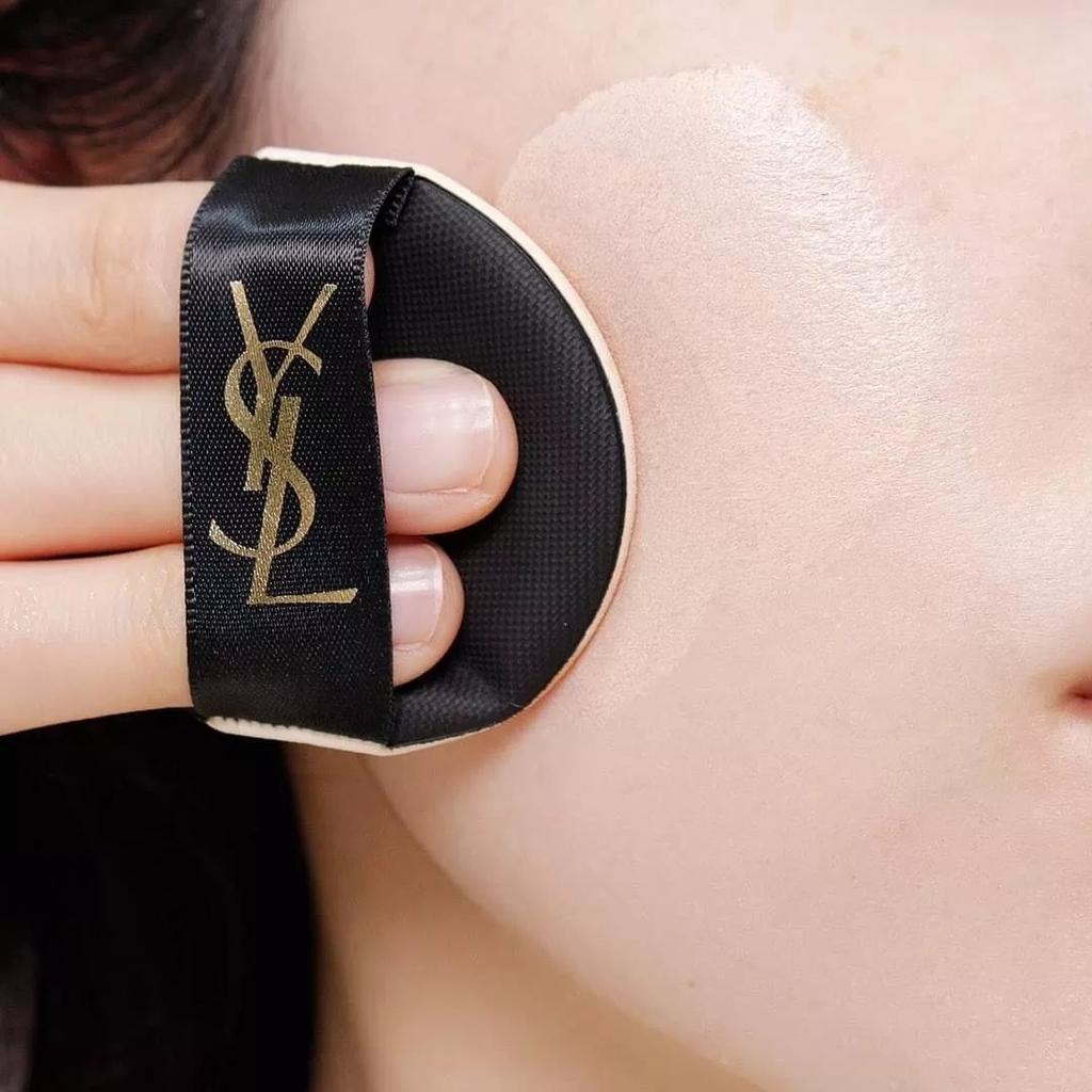 Cushion YSL Encre De Peau Couture SPF23 Vỏ Đen - 14g Fullbox Hàng Duty