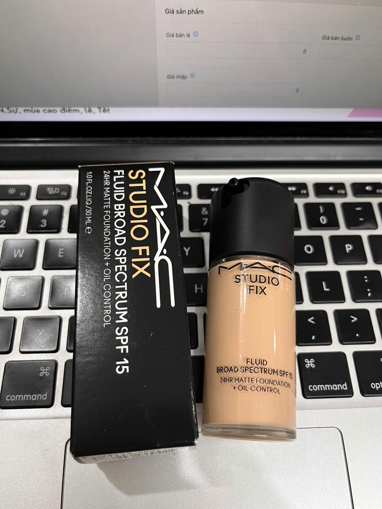 Kem nền MAC Fluid broad spectrum SPF15 30ml Fullbox