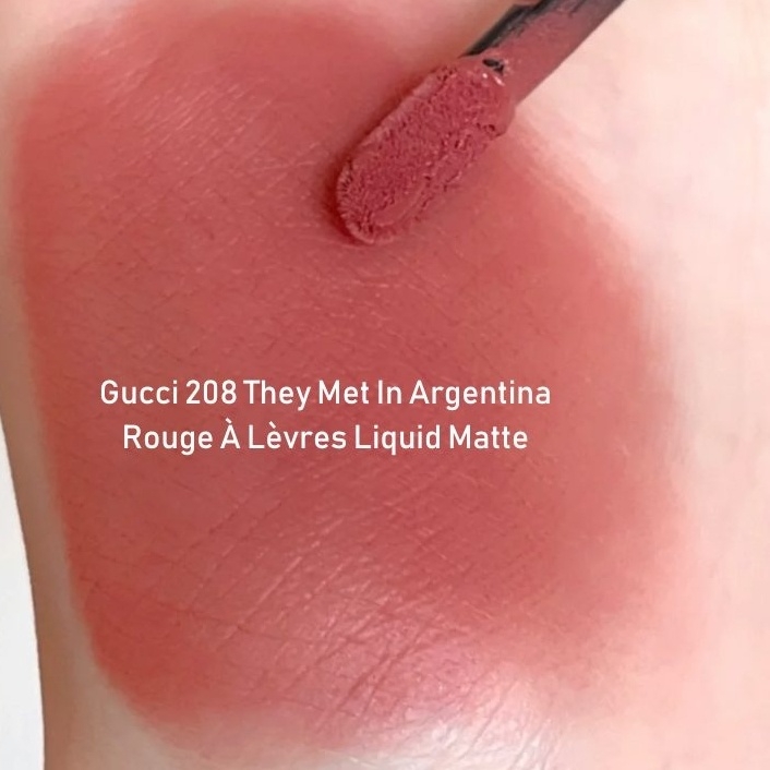 Son Kem Gucci Rouge Liquid Matte Lip Colour Màu 208 They Met In Argentina (Cam hồng đất) - 6.5ml Fullbox