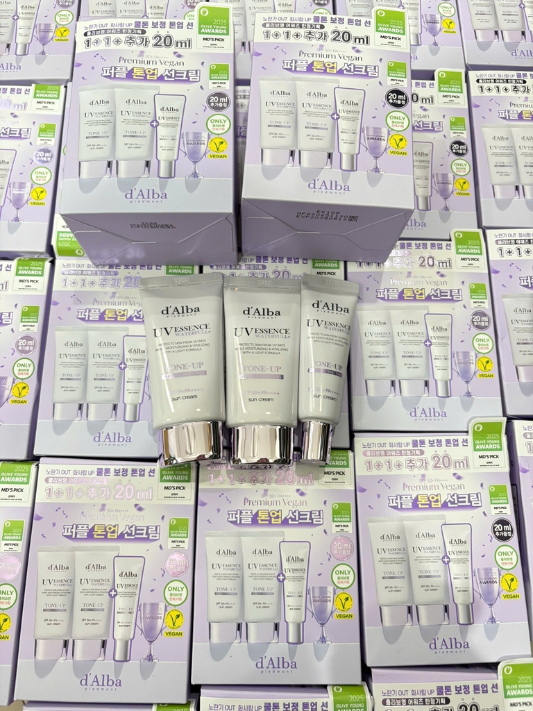 Kem Chống Nắng Dalba Waterful Tone-up Sun Cream