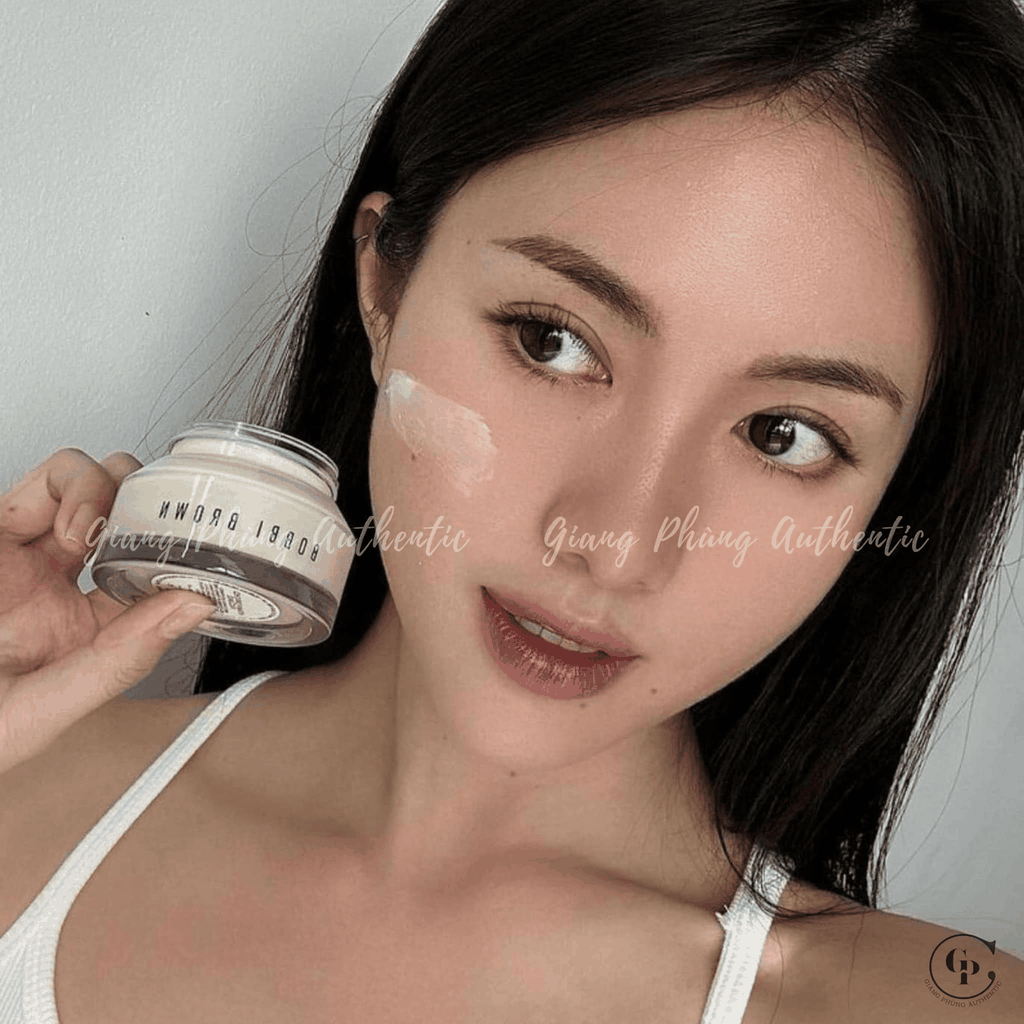 Kem Lót Dưỡng Ẩm Bobbi Brown Vitamin Enriched Face Base