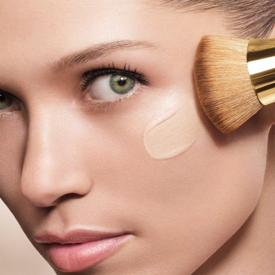 Kem nền dưỡng da Lancome Absolue the fluid foundation 90-Ivoire-P - 5ml Fullbox CTY