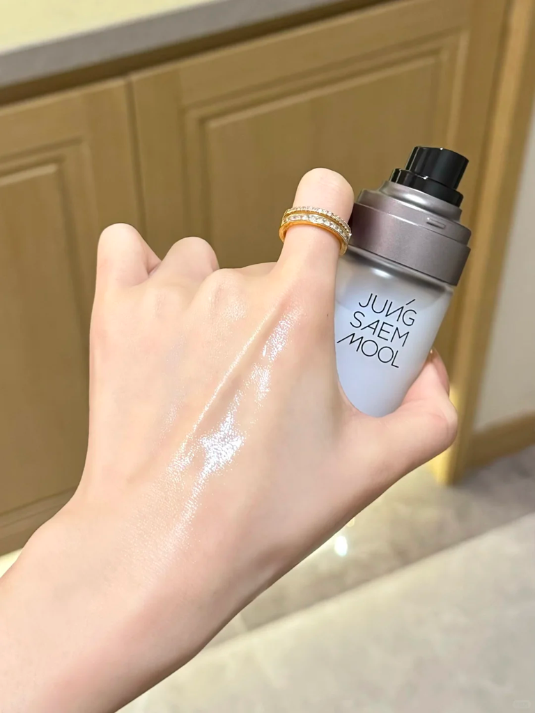 Xịt Khóa Nền Jung Saem Mool Essental Moon Fiiting Mist