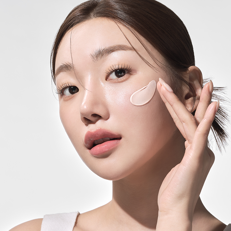 Kem Chống Nắng Nâng Tone Hera UV Protector Tone Up SPF50+/PA++++ - 15ml Nobox