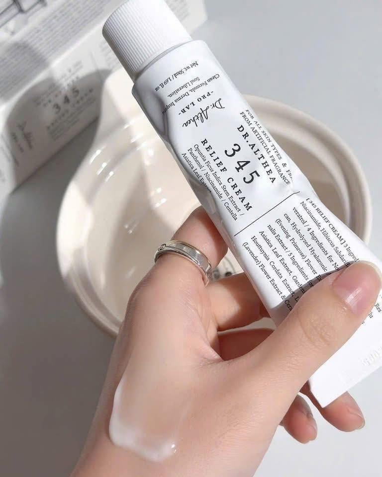 Kem dưỡng ẩm, phục hồi da Dr.Althea 345 Relief Cream 50ml Fullbox Hàng Công Ty
