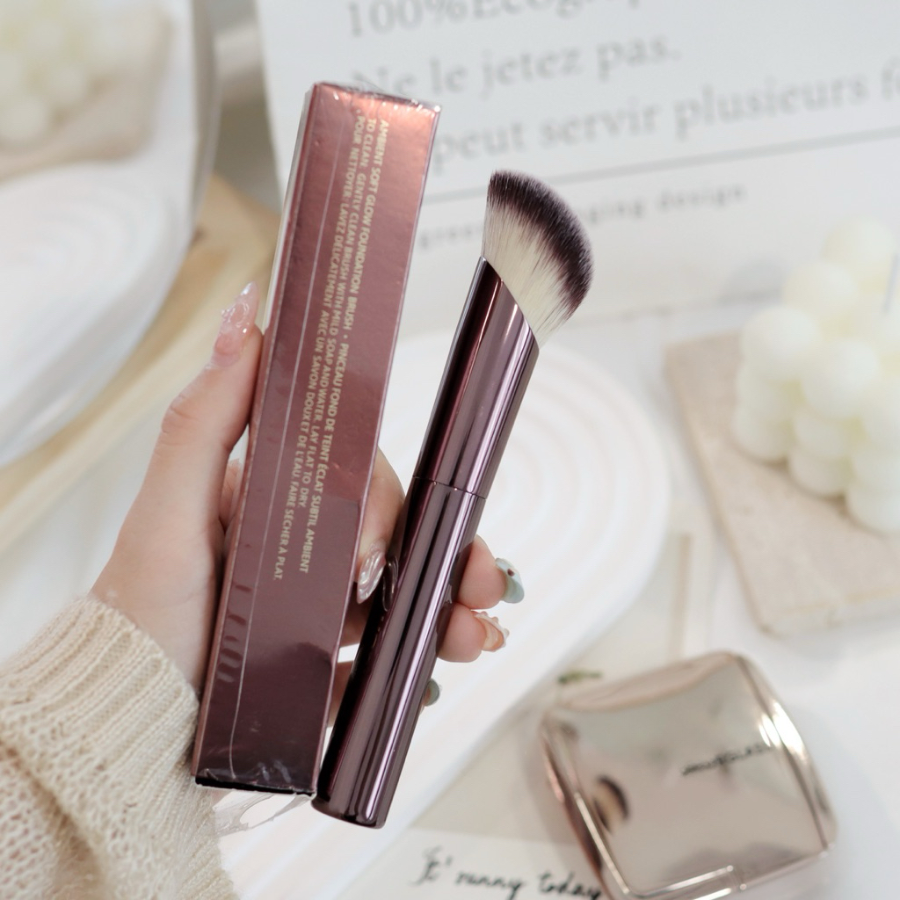 Cọ Tán Nền Hourglass Ambient Soft Glow Foundation Brush - Hàng Duty