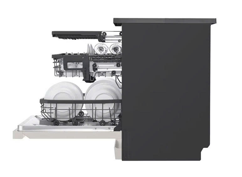 Máy rửa bát LG Quadwash TrueSteam™ màu Be LDT14BGA3