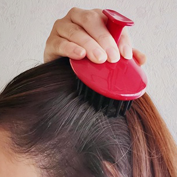 Lược Gội Đầu Tubaki Massage Làm Sạch Da Đầu Tơi Tóc Nhật Bản