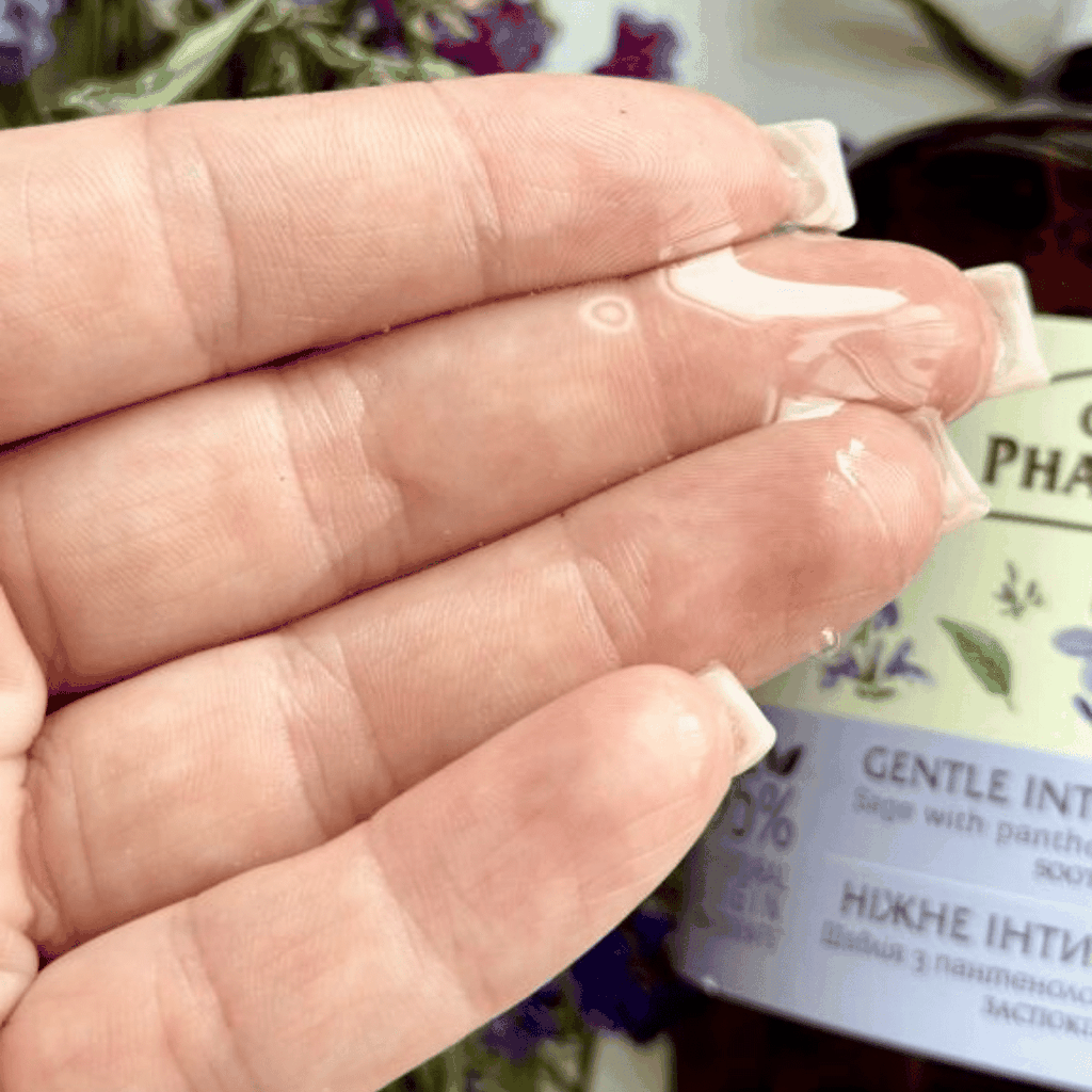 Dung Dịch Vệ Sinh Phụ Nữ Zelenaya Apteka Làm Sạch Lành Tính Dịu Nhẹ Cân Bằng Độ Ph Cô Bé 370ml