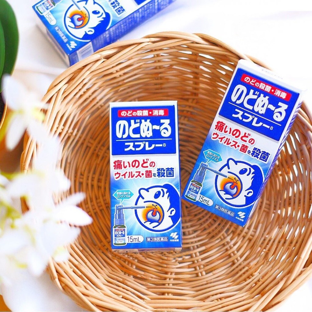 Xịt Miệng Giảm Ho Viêm Họng Kobayashi Nhật Bản 15ml