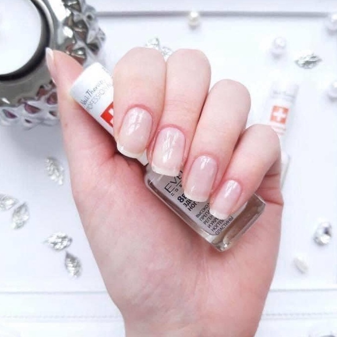 Dưỡng Móng Tay Eveline 8in1 Total Action Nail Therapy Lọ 12ml