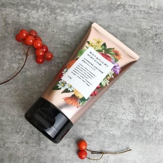 SRM Botanical Marche Cleansing Clay Foam Tuýp 120g