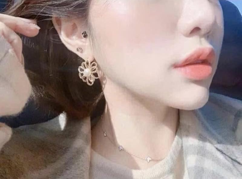Kem Chống Nắng Kose Nâng Tone Sáng Hồng Tự Nhiên  Che Phủ Lỗ Chân Lông  Fortune UV Cover SPF50+ Nhật Bản 30ml