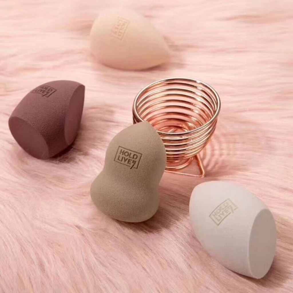 Set 4 Mút Tán Nền Hold Live Giúp Nền Mỏng Mịn Lâu Trôi Kèm Cốc Đựng