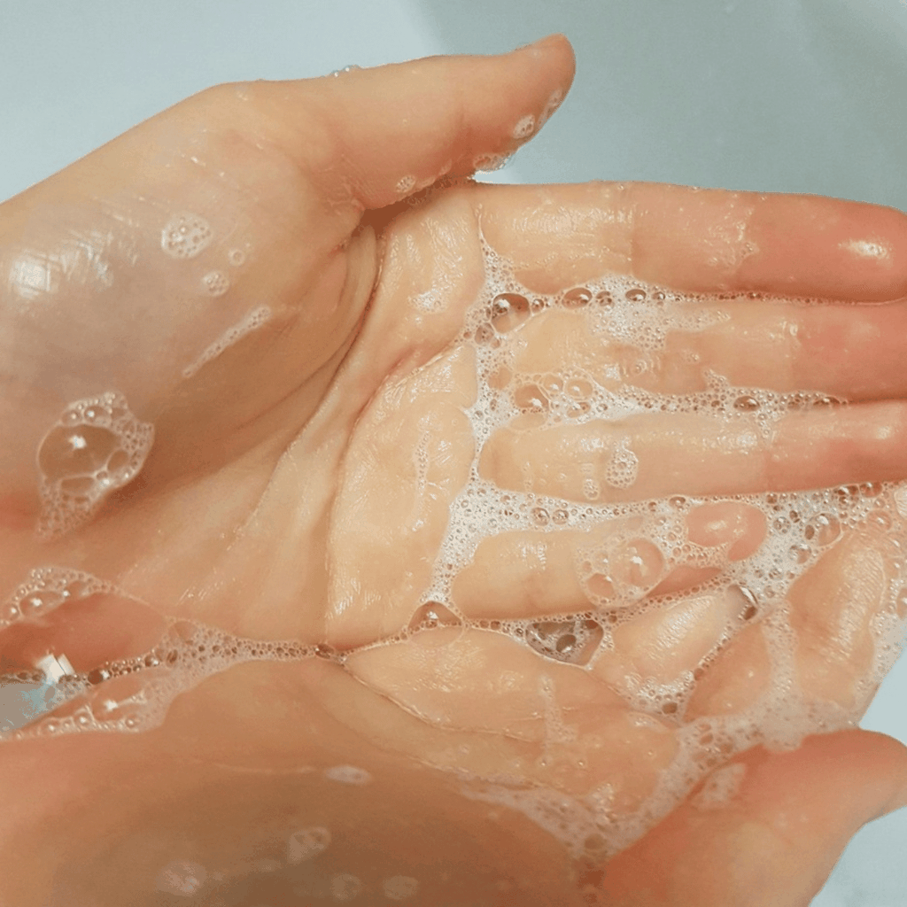 Dung Dịch Vệ Sinh Phụ Nữ Zelenaya Apteka Làm Sạch Lành Tính Dịu Nhẹ Cân Bằng Độ Ph Cô Bé 370ml