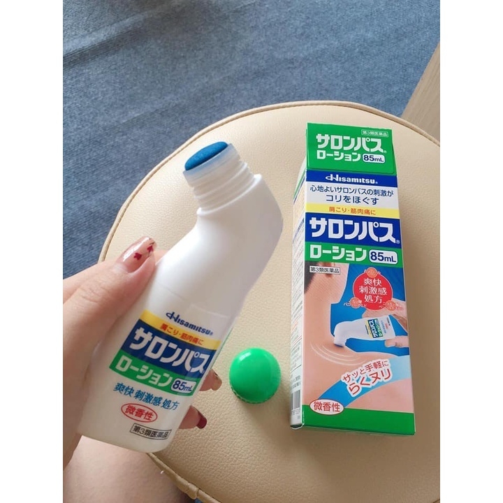 Lăn Xoa Bóp Giảm Đau Nhức Salonpas Nội Địa Nhật Bản 85ml