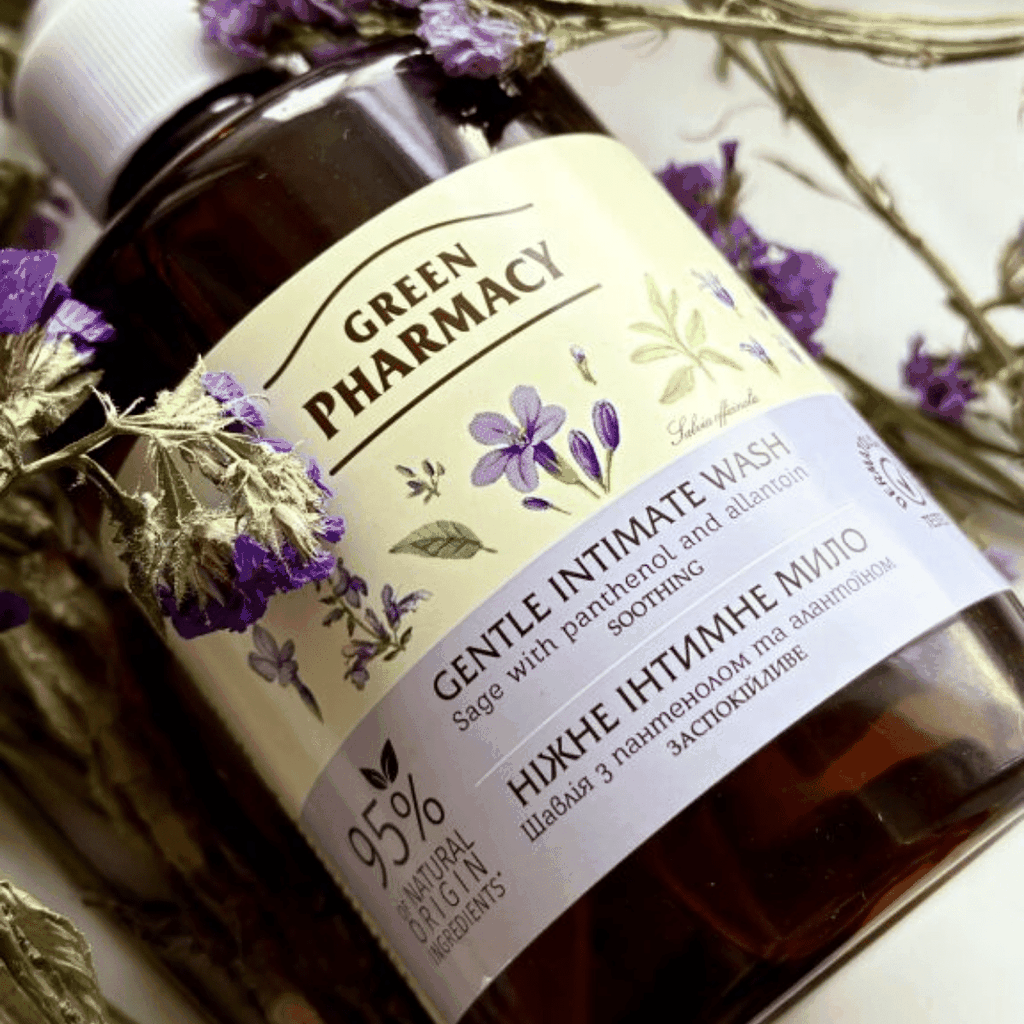 Dung Dịch Vệ Sinh Phụ Nữ Zelenaya Apteka Làm Sạch Lành Tính Dịu Nhẹ Cân Bằng Độ Ph Cô Bé 370ml