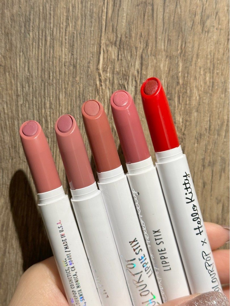 Son Thỏi Colourpop Lì Mềm Mịn Môi Lippie Stix Matte X Màu Siêu Đẹp